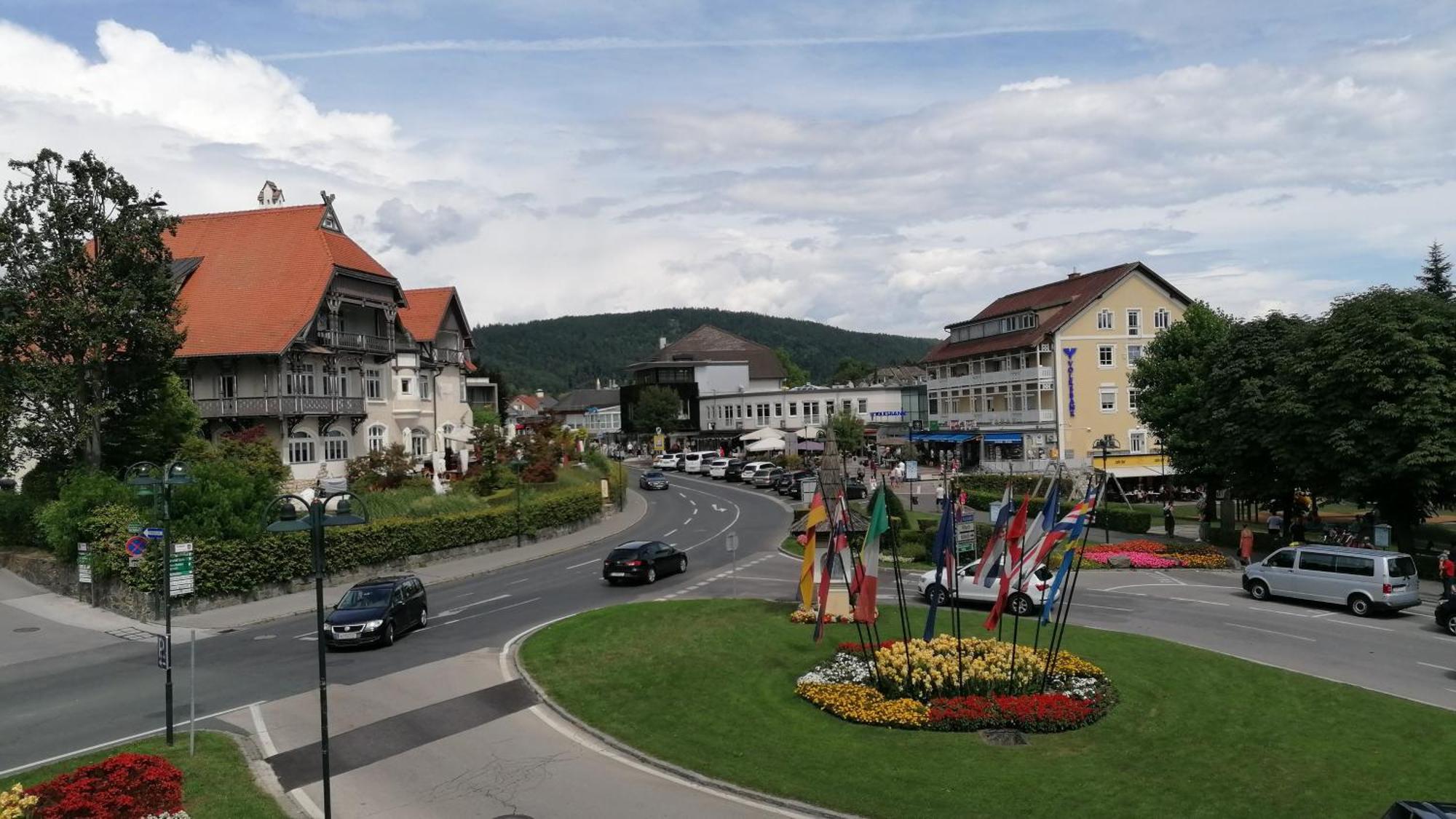 Haus Der Geschenke - Carinthia Apartment Velden am Wörthersee Exterior foto